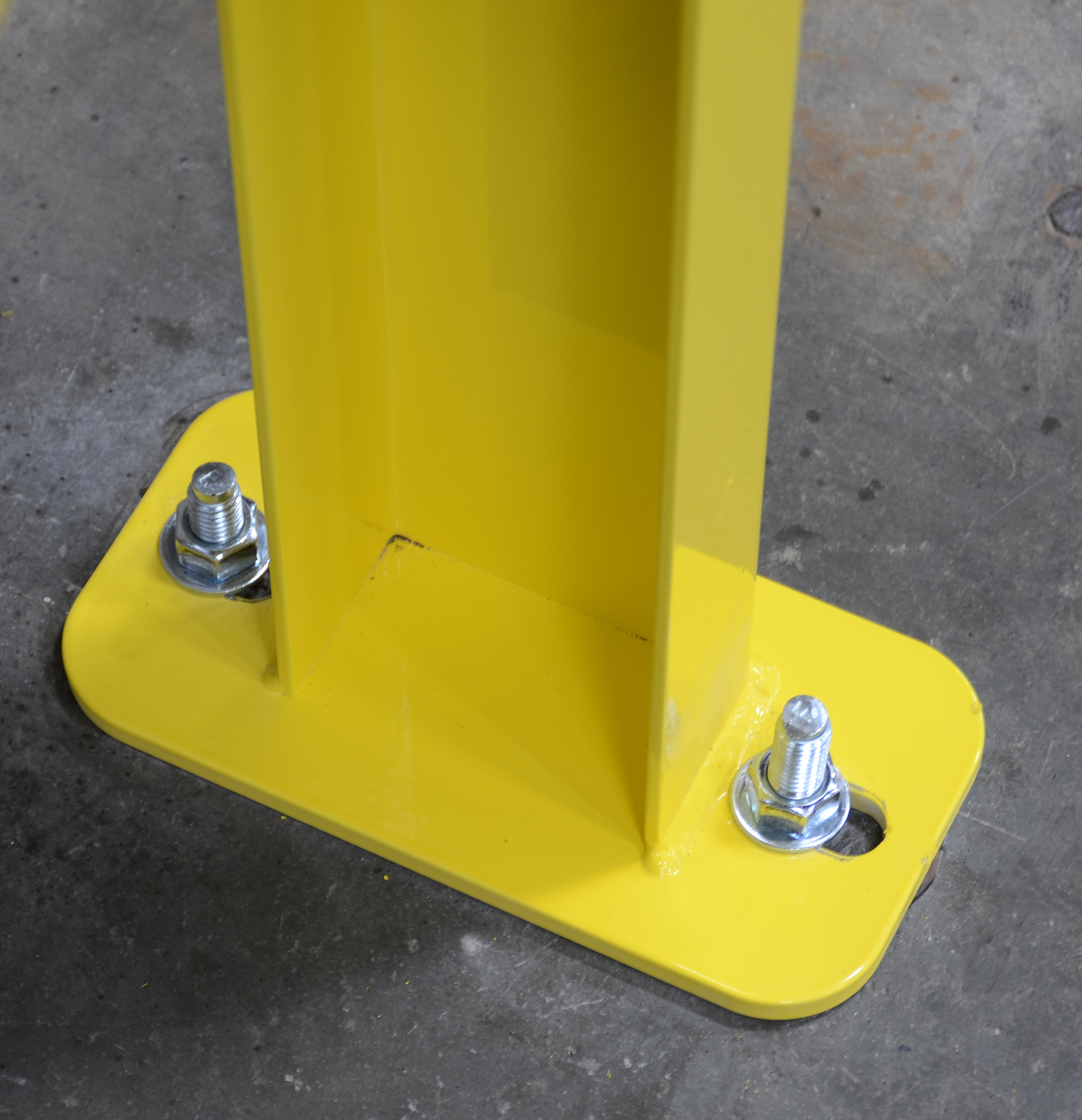 Concrete anchor for loading dock